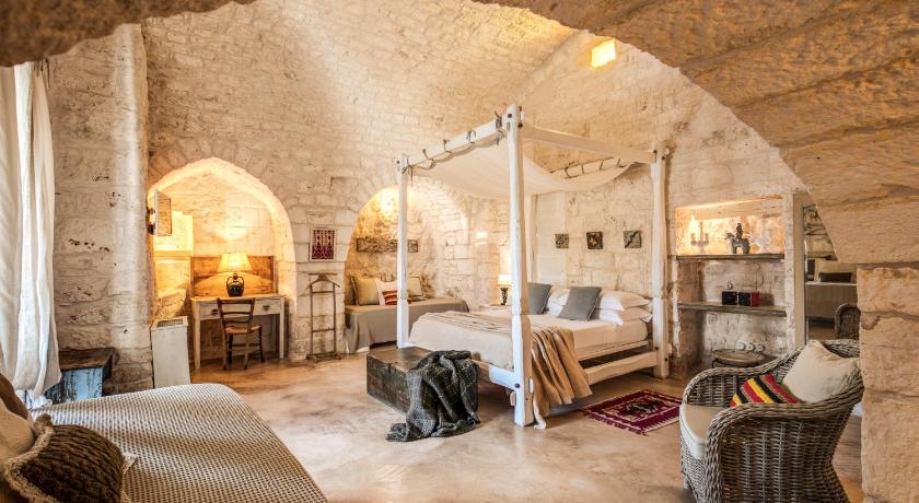 Image of Junior Suite Family Room 7