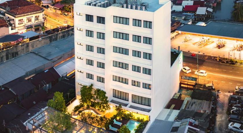 SAVV HOTEL - image 21