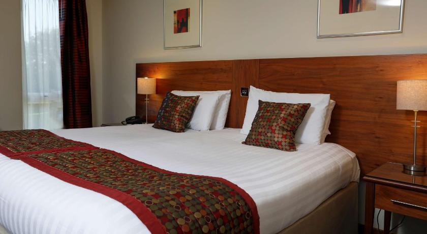 Best Western Kings Manor Hotel