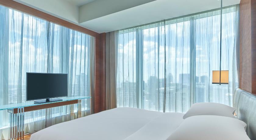 Image of Grand Executive Suite 5