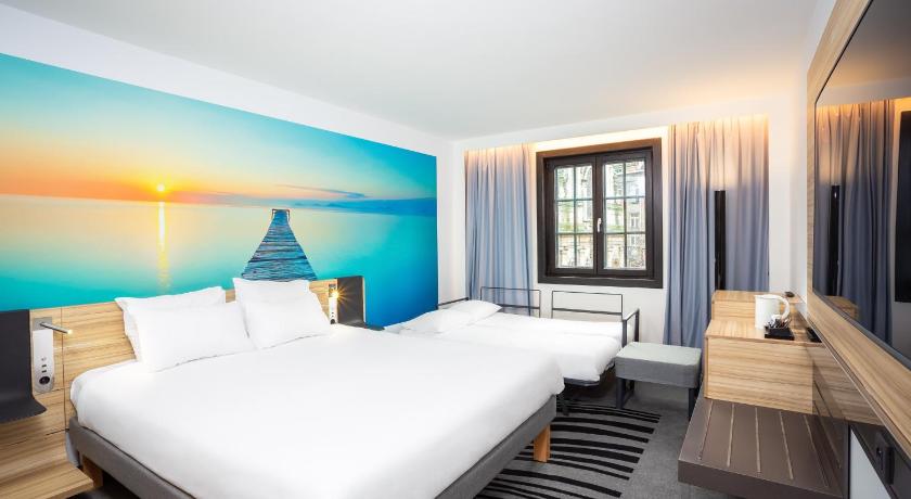 Superior room with 1 double bed and 1 sofa fotója 5