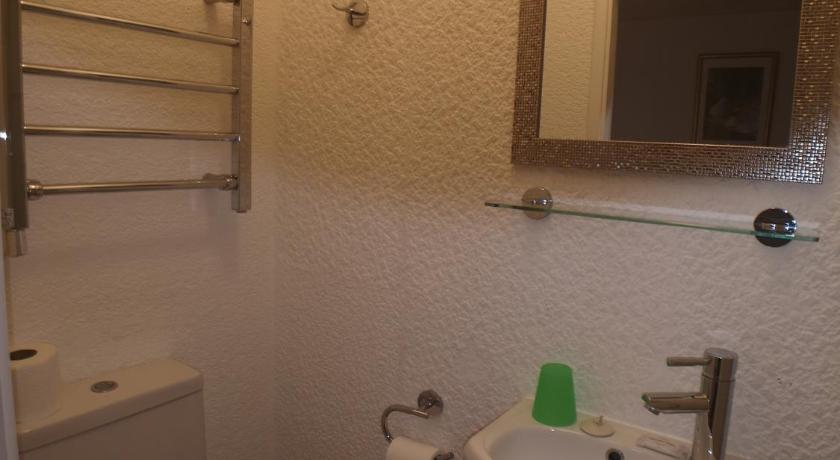 Image of Twin Room 15