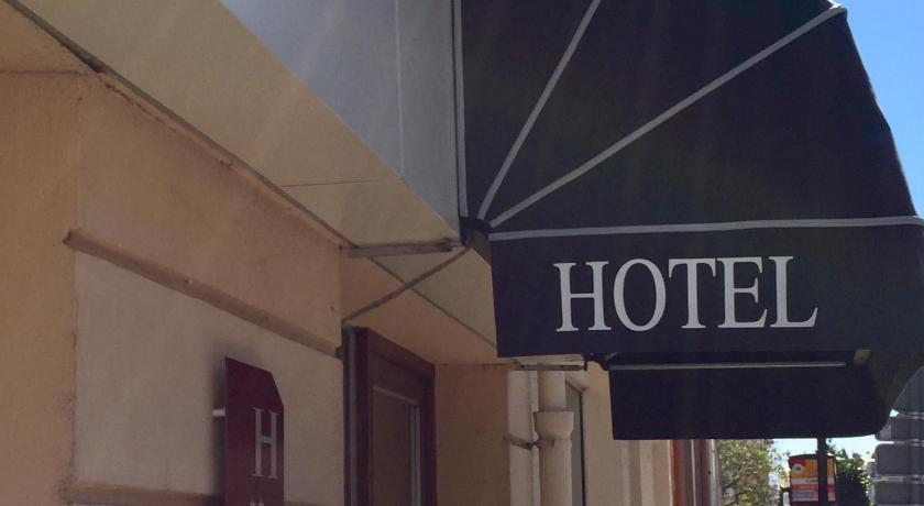 L'Hotel de l Avenue Tarbes - image 7