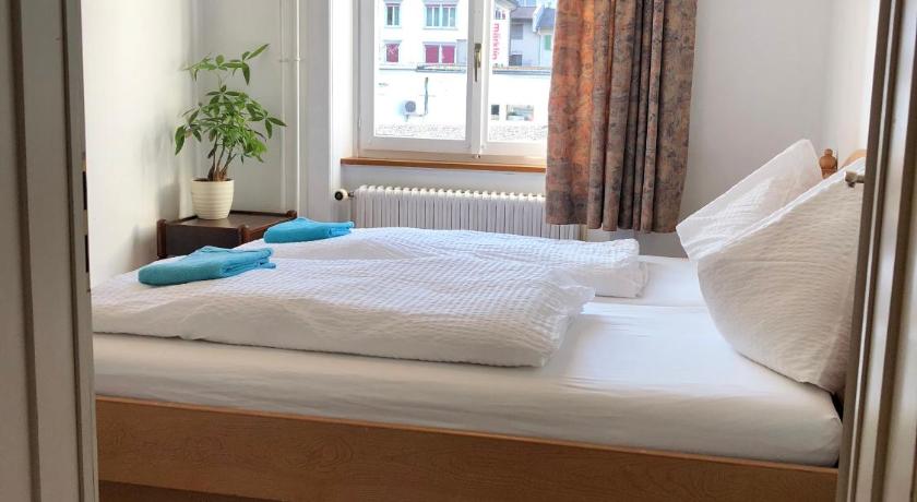 Image of Double Room with Mountain View and Shared Bathroom 4