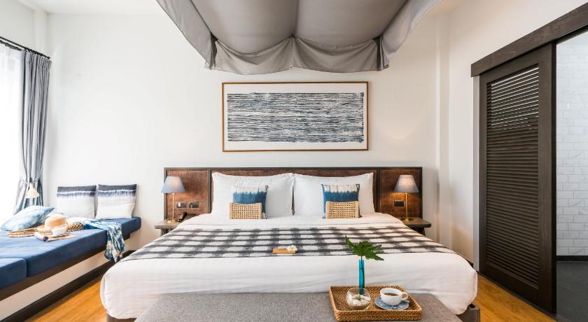 Image of Pool Suite 0