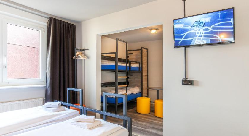 Image of Quadruple Room 5
