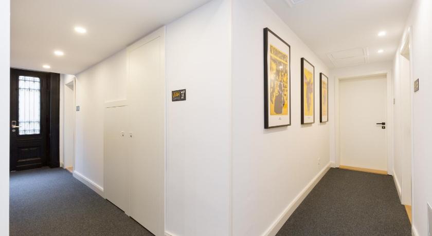 Leah Studios photo