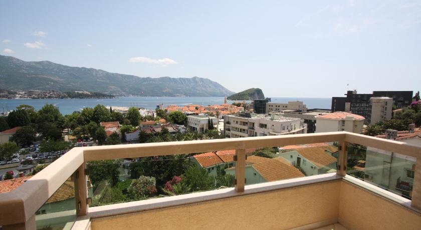 The Old Town Terrace Apartments — Hotel in Budva