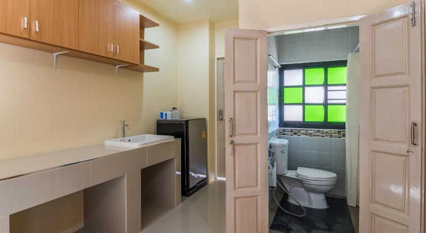 Image of Connecting Rooms 2