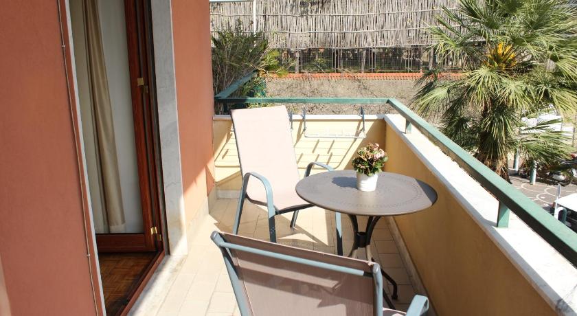 ソレント Lemon Rooms Sorrento 3つ星 ホテル ロビー