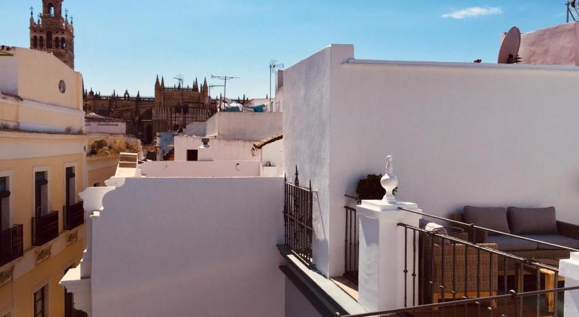 セビリア Basic Hotel Sevilla Catedral 1つ星 ホテル 外観