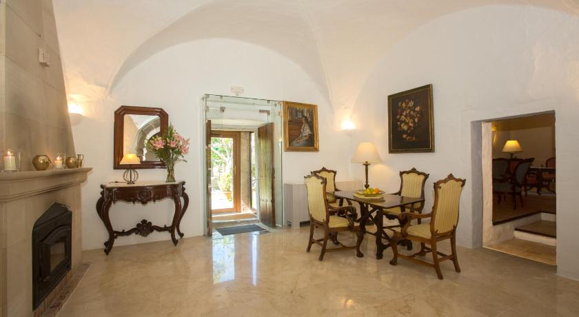 L’Hermitage Hotel & Spa