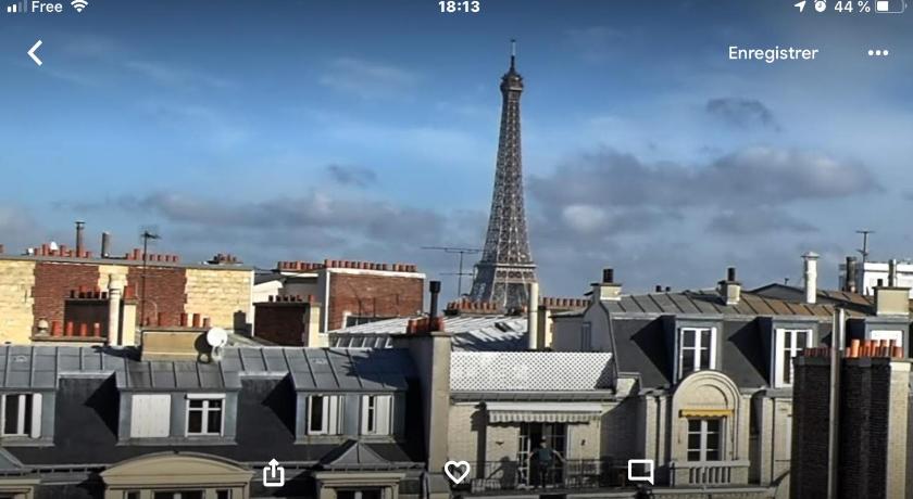 Renovated eiffel tower studio — Hotel in Paris