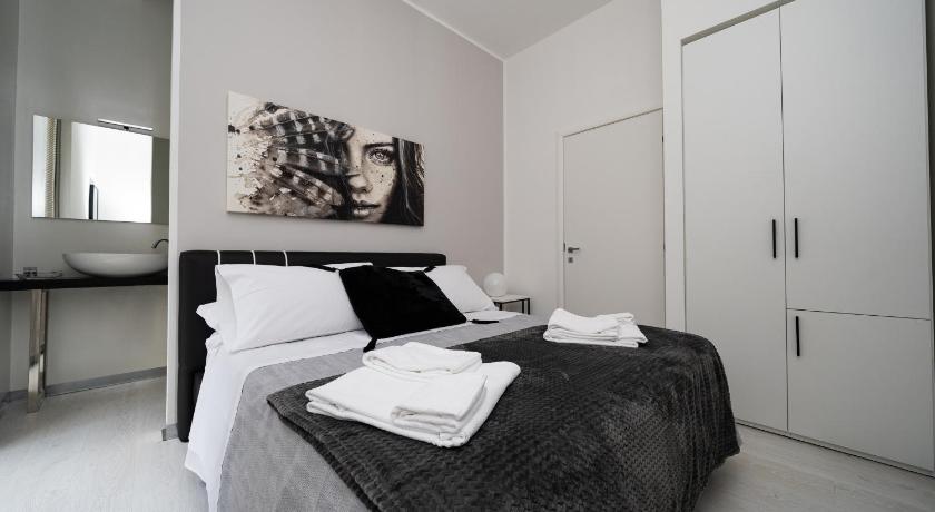 White Rooms — Hotel in Reggio Calabria