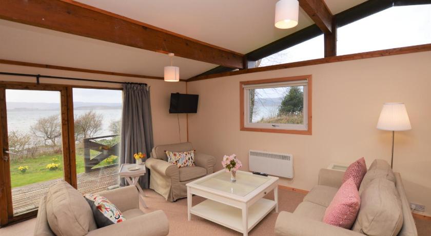 Clamshell Lodge photo