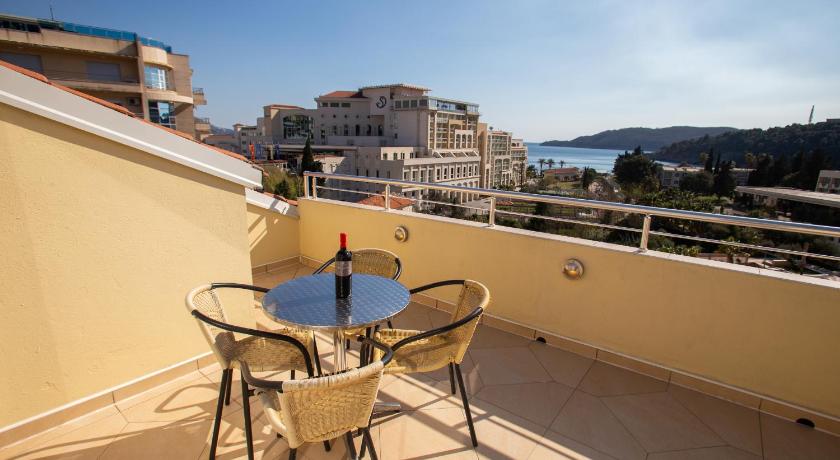 Stars II Residence — Hotel in Budva