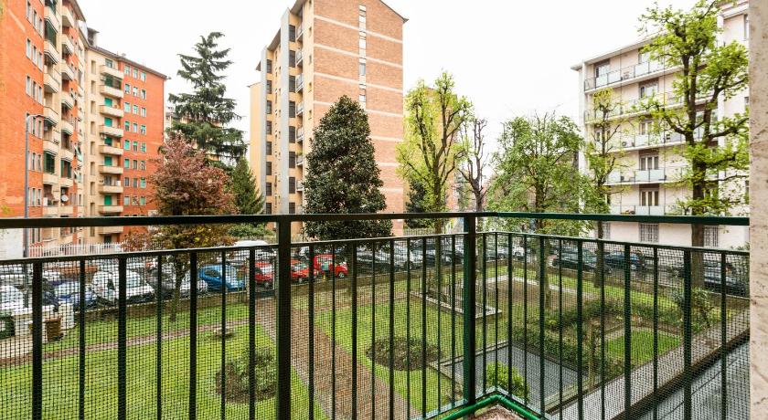 San Siro Stadium Garden Flat photo