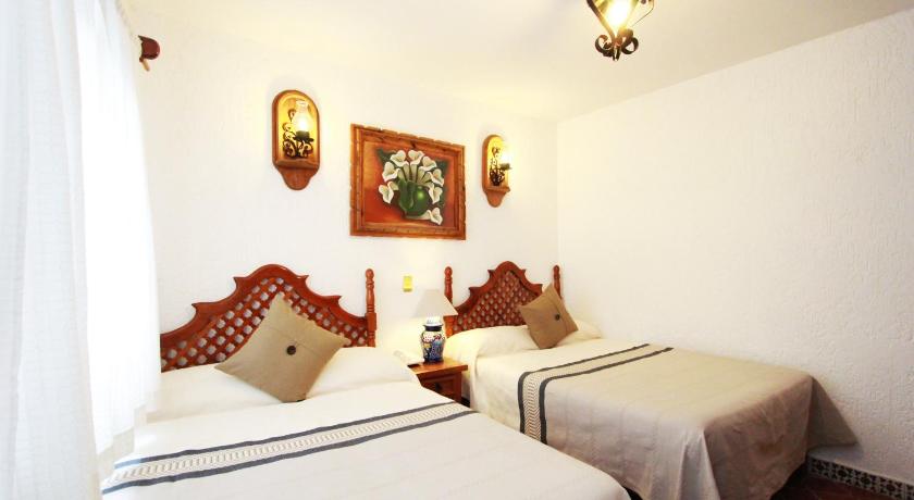 Hotel Meson del Rosario photo