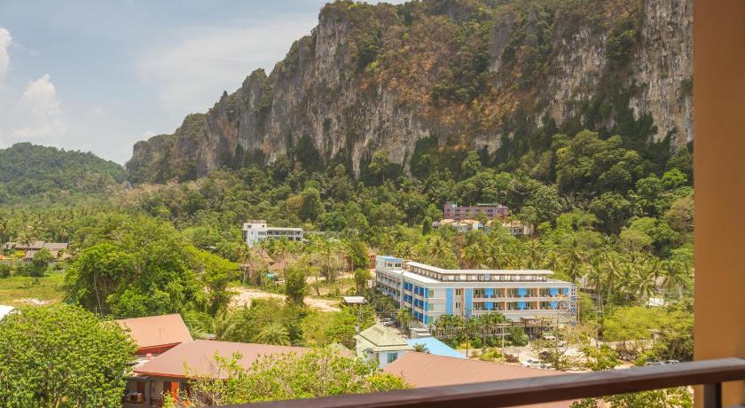Image of Deluxe Cliff View Double Room 15