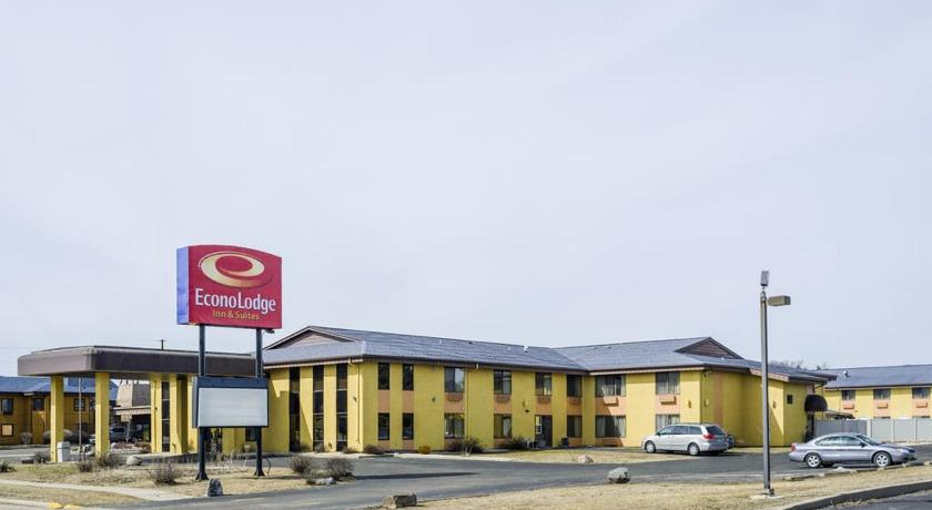 Econo Lodge Inn & Suites