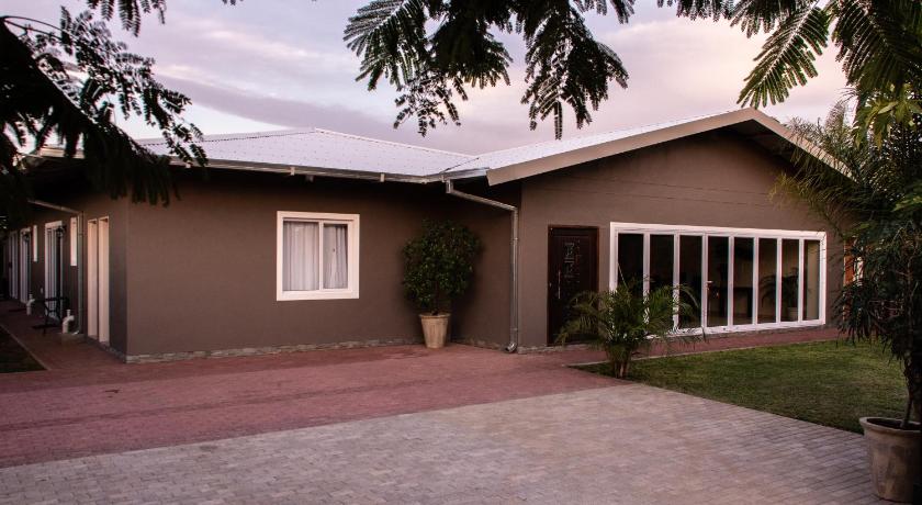 Haus Mopanie photo