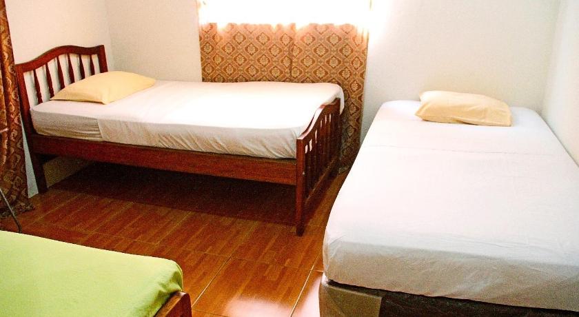 Hostal Augustos photo