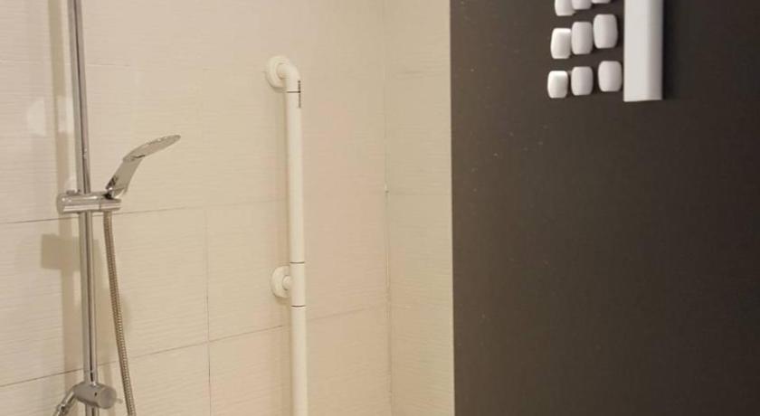 平價雙人房 - 需共用浴室 (Budget Double Room with Shared Bathroom)的照片 5