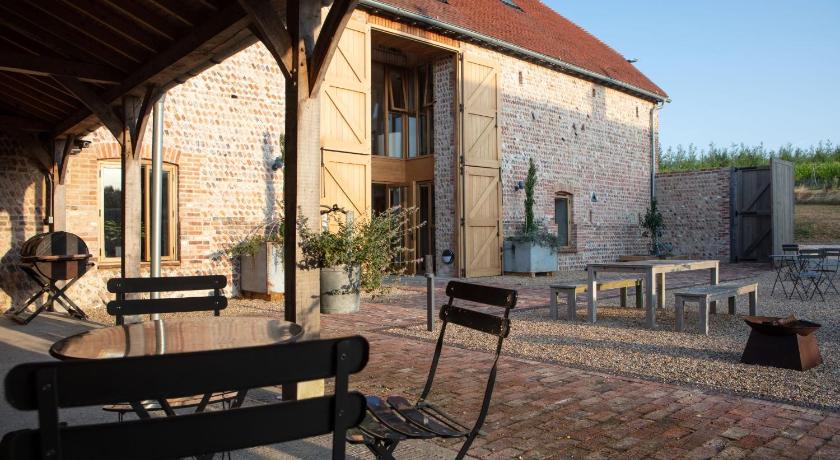 Flint Barns, Rathfinny Wine Estate photo