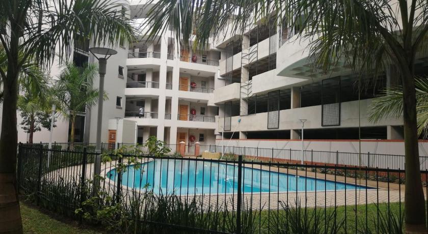 Stunning Apartment in the Heart of Umhlanga photo