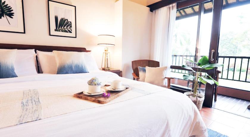 Image of Resort Deluxe Double 3