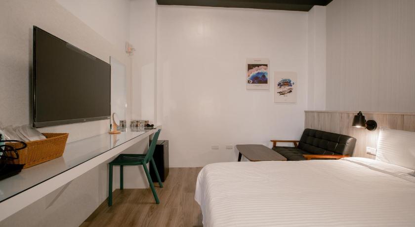 Image of Quadruple Room with Private Bathroom 5
