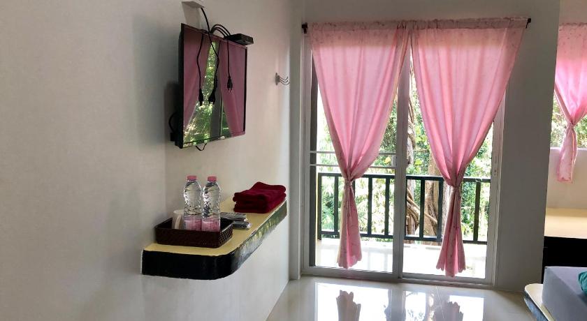 깐짜나부리 / 칸차나부리 칠칠 상클라부리   (Chillchill Sangkhlaburi) 2성급 호텔 로비