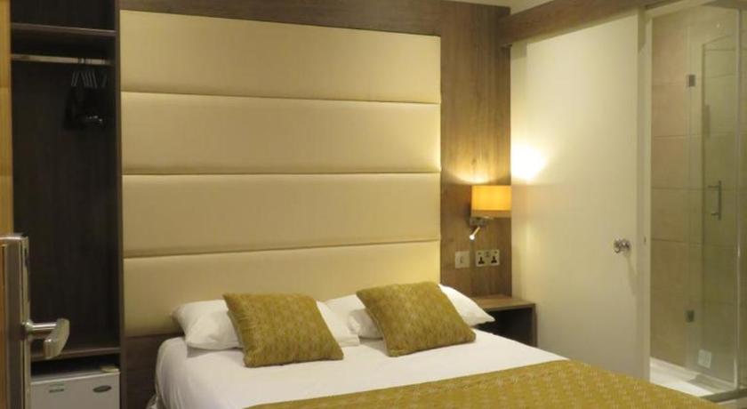 Glendale Hyde Park Hotel - main image