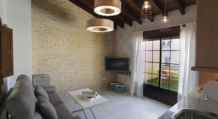 ALOJAMIENTO EN SEVILLA-TRIANA — Hotel in Seville