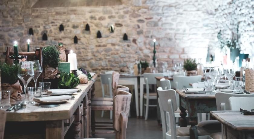 アッシジ Borgo Antichi Orti Assisi 4つ星 ホテル レストラン