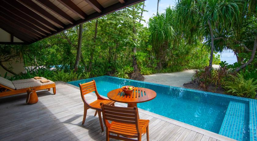 Image of Sunset Deluxe Beach Pool Villa 3