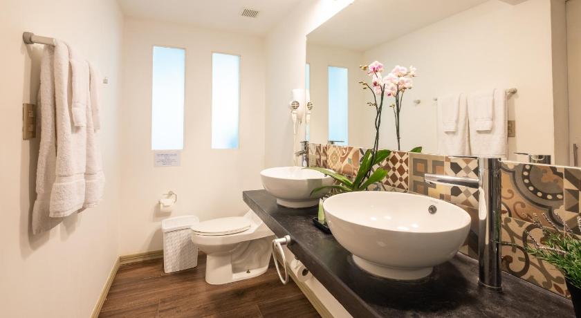 Image of Suite 2
