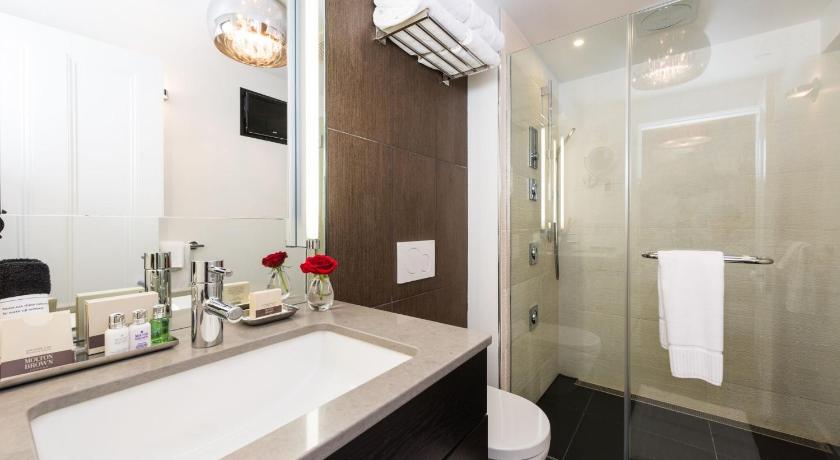 Relais Chateaux Camden Harbour Inn photo