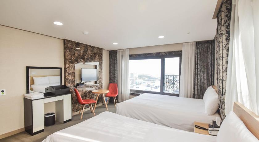 제주 제주 아크로뷰 호텔 (Jeju Acroview Hotel) 3성급 호텔 스위트룸