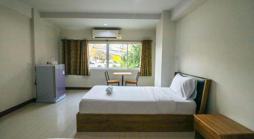 Image of Standard Twin Room 4