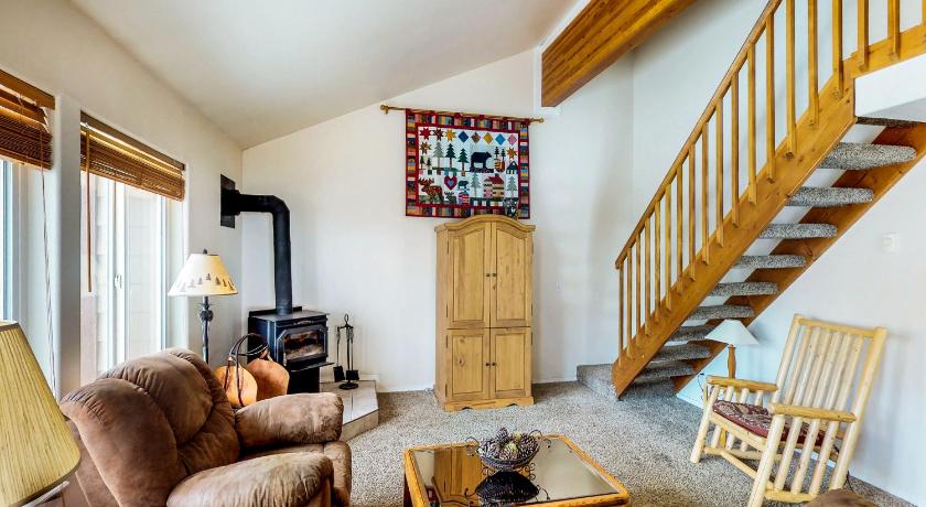 Book Aspen Village Condo #32 (Mccall (ID)) - 2020 PRICES