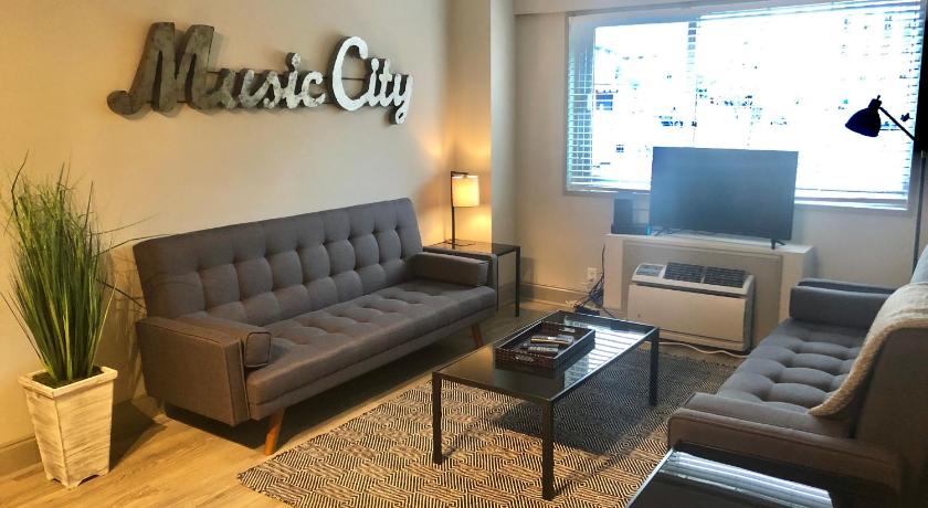 Southern Comfort In Downtown Nashville Apartment Nashville Tn