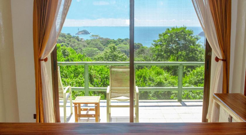 Image of Superior Room with Ocean and Jungle View 5