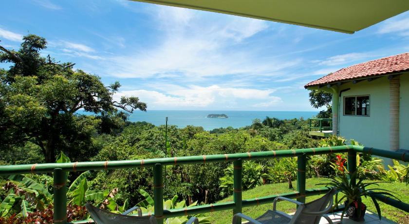 Image of Deluxe Room with Balcony and Panoramic Sea View 10