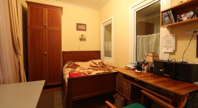 Ruzanna's Bed & Breakfast photo