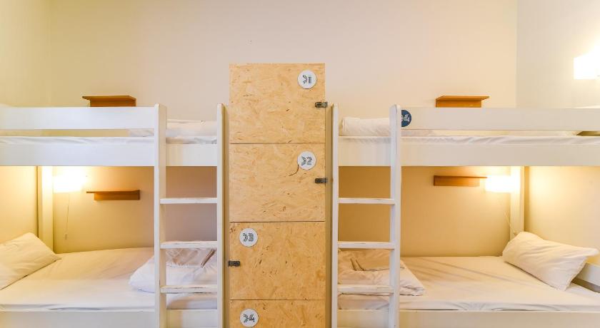 Bunk Bed in 4-Bed Mixed Dormitory Room