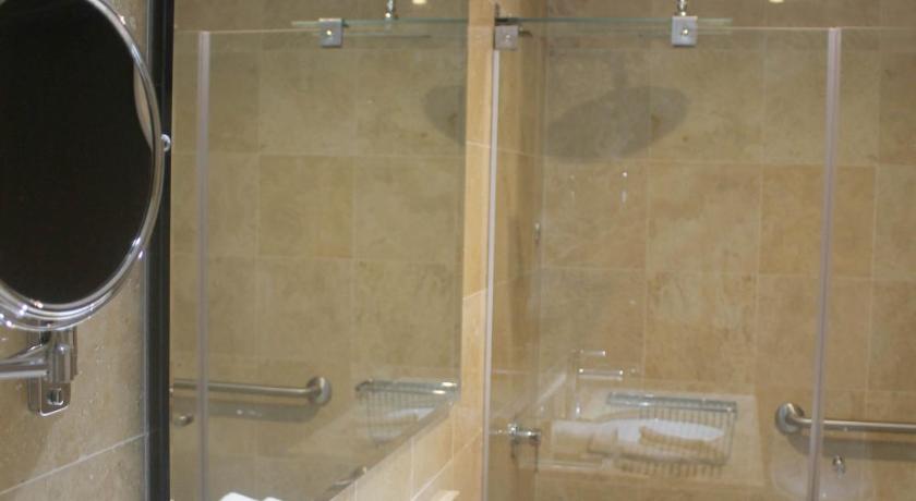 Sol de Oro Hotel & Suites photo