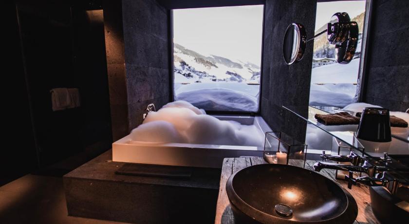 Image of Presidential Suite 2