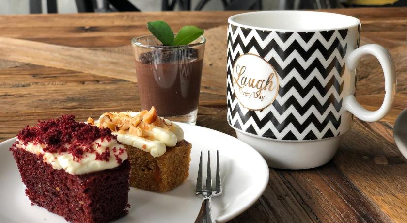 合艾 Goodnight Poshtel + Free Netflix 3星级 酒店 餐厅