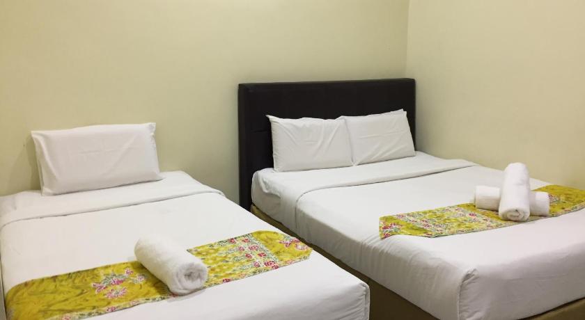 Image of Standard Family Room 1